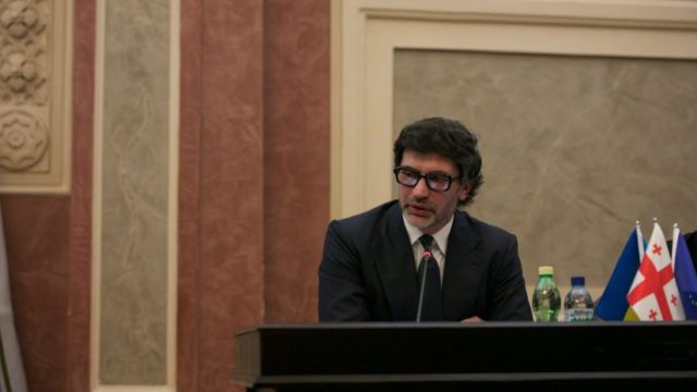 Каха Каладзе представил отчет о проделанной мэрией работе за 2023 год