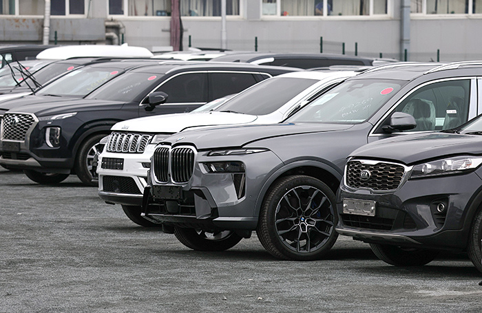 В Армении владельцам машин с грузинскими номерами придется платить таможенные пошлины