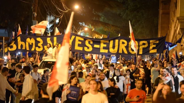 Мэрия Тбилиси назвала акцию против принятия закона об иноагентах у парламента «несанкционированной»