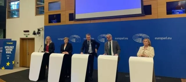 Виола фон Крамон призывает ввести санкции против инициаторов «закона об иноагентах»