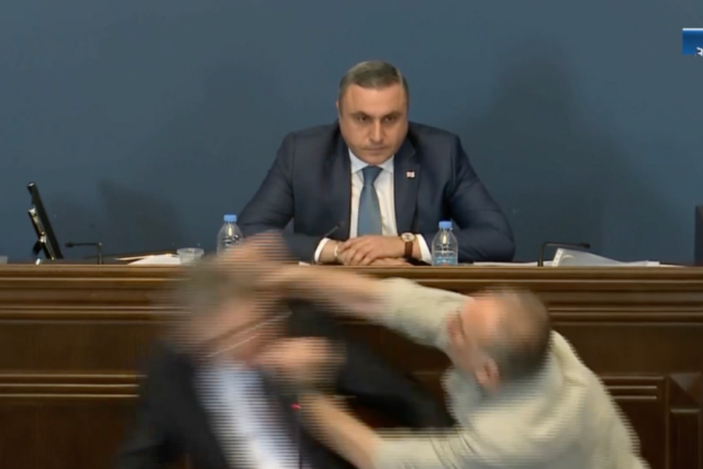 Комитет парламента Грузии по юридическим вопросам в первом чтении поддержал законопроект об "иноагентах"