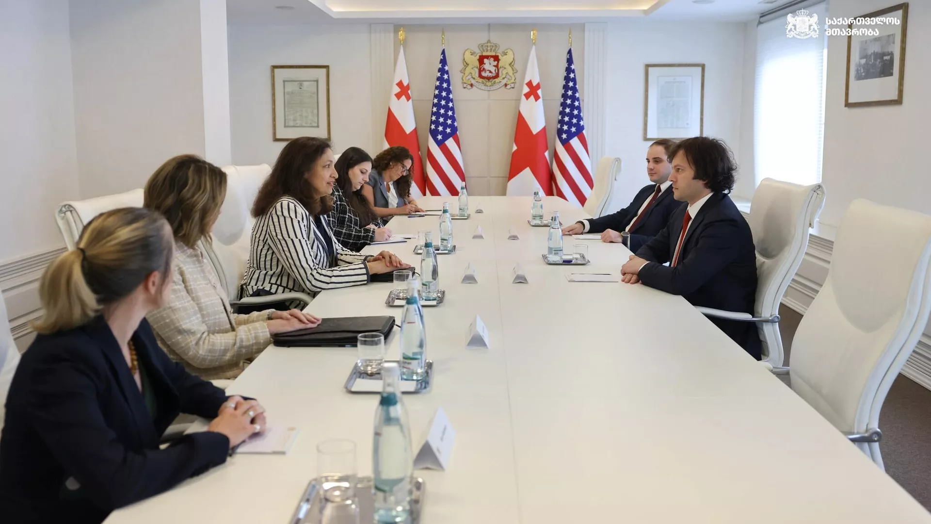Кобахидзе встретился с заместителем госсекретаря США Узрой Зеей