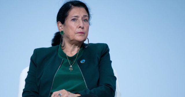 Зурабишвили проводит консультации о кандидатуре на пост премьер-министра страны