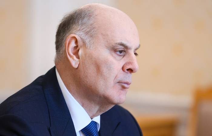 Абхазский президент Аслан Бжания подал в отставку