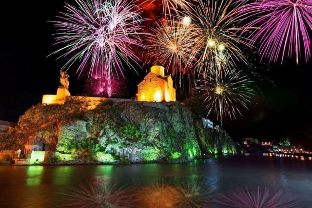 Тбилиси начинает готовится к Новому году