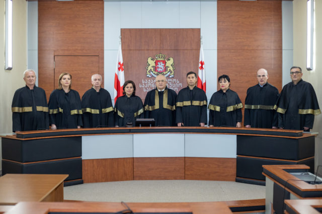 Конституционный суд Грузии не принял к рассмотрению иски об отмене результатов выборов