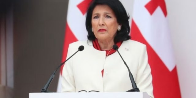 Процедура получения двойного гражданства в Грузии должна быть упрощена -Зурабишвили