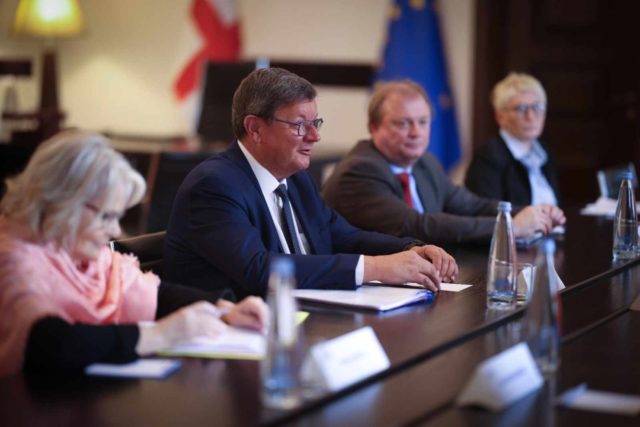 Спикер парламента Грузии встретился с представителями ПАСЕ