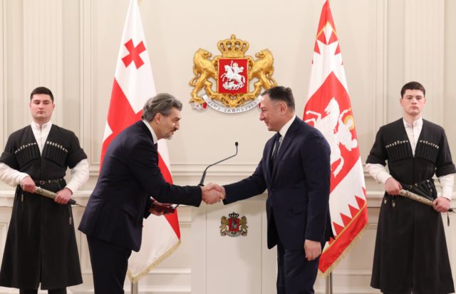 Президент Грузии наградил орденами Чести главу МВД и высокопоставленных полицейских
