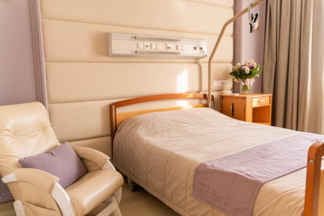 В больницах Грузии участники программы всеобщего здравоохранения за дополнительную плату смогут приобрести VIP-палату