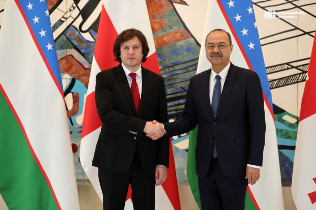 Ираклий Кобахидзе посетил с официальным визитом Узбекистан