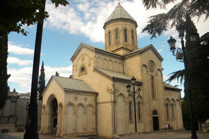 Патриархия объяснила отказ звонить в колокола в ночь на 9 апреля в храме Кашвети