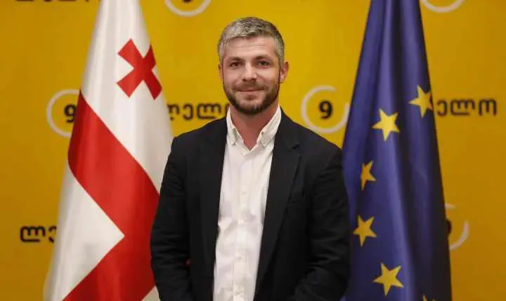 Оппозиционные партии выдвинули общим кандидатом в мэры Тбилиси Ираклия Купрадзе