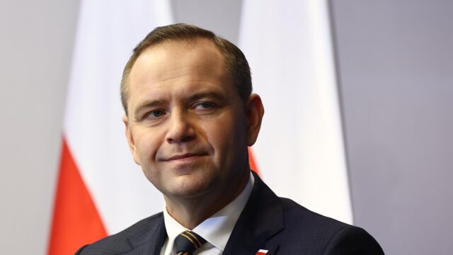 Президент Польши продлил закон о помощи украинским беженцам