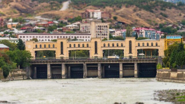 Мэрия Тбилиси завершила капитальный ремонт моста Ортачальской ГЭС