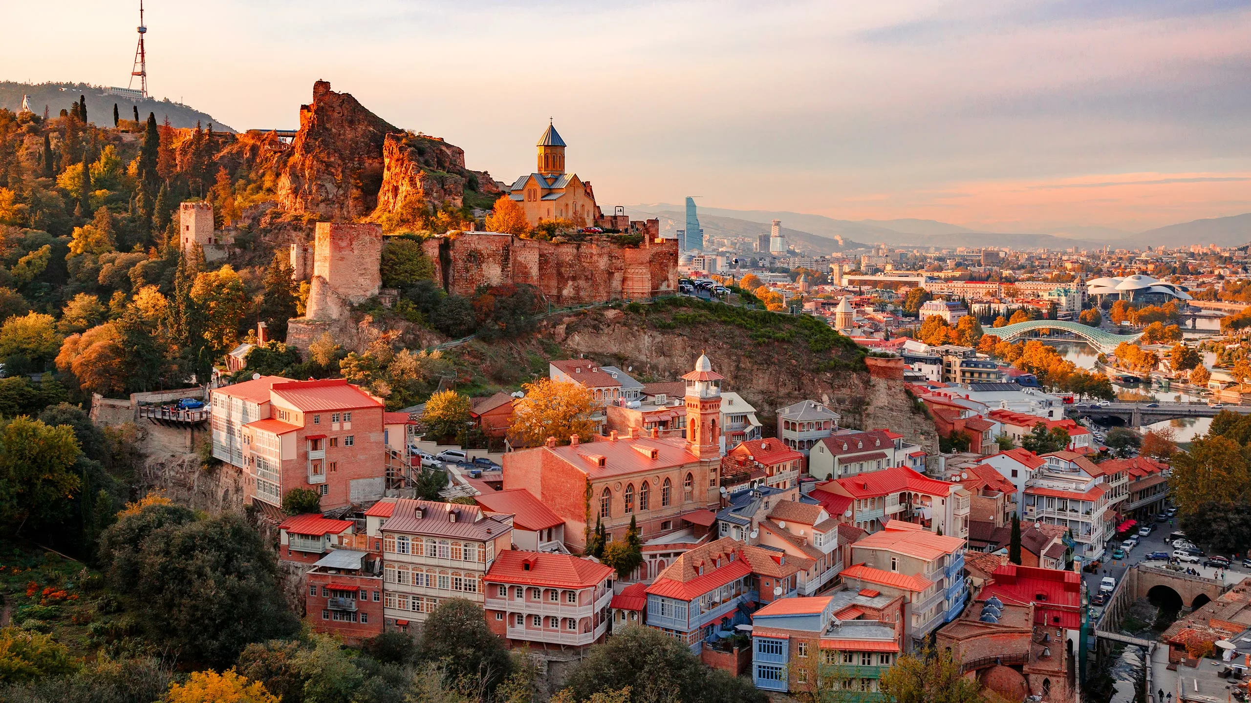 Грузию январе-сентябре 2025 года посетило 6,1 миллиона международных путешественников