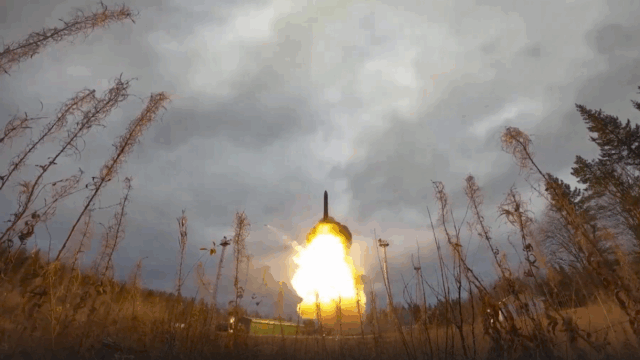 Россия отрепетировала ядерные удары после отказа Трампа от встречи в Будапеште