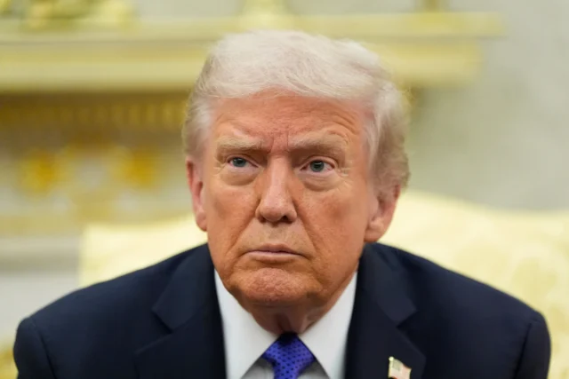 Рейтинг Трампа опустился до самого низкого уровня с момента его возвращения в Белый дом