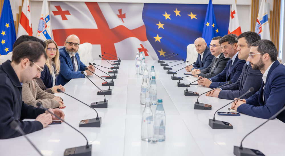 Парк аттракционов - новый проект мэрии Тбилиси