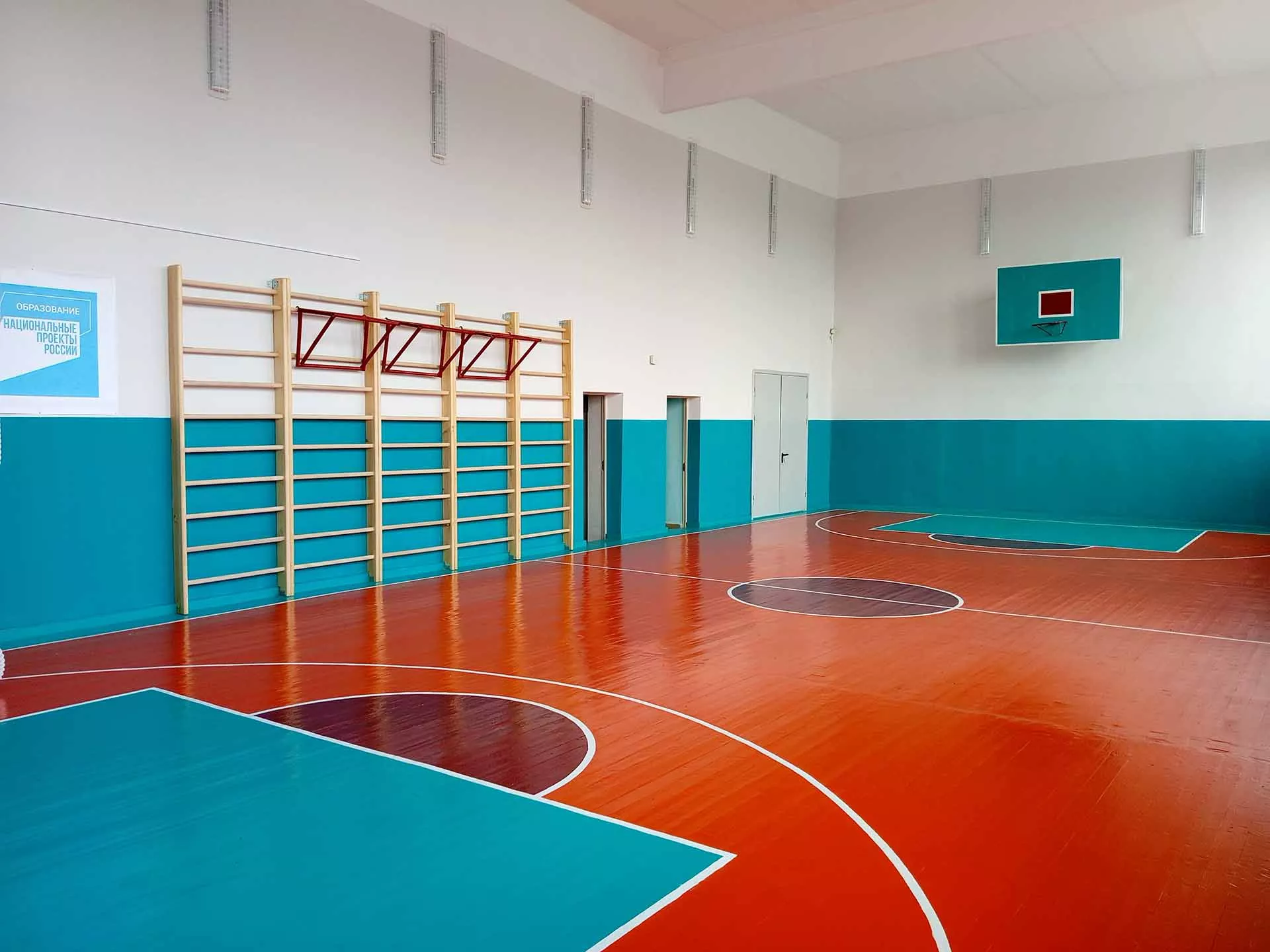 Учитель физкультуры совершил развратные действия в отношении своих учеников, приговор суда 11 лет тюрьмы