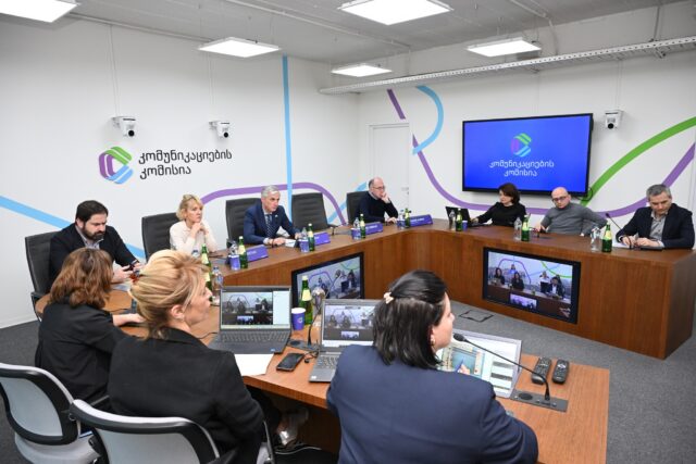 Комиссия по коммуникациям: телеканалы Pirveli, Formula и Mtavari нарушили закон «о вещании»