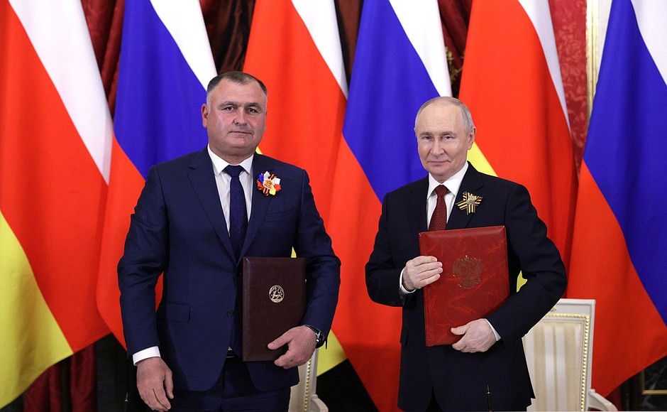 Путин углубляет «союзнические отношения» с оккупированным Цхинвальским регионом